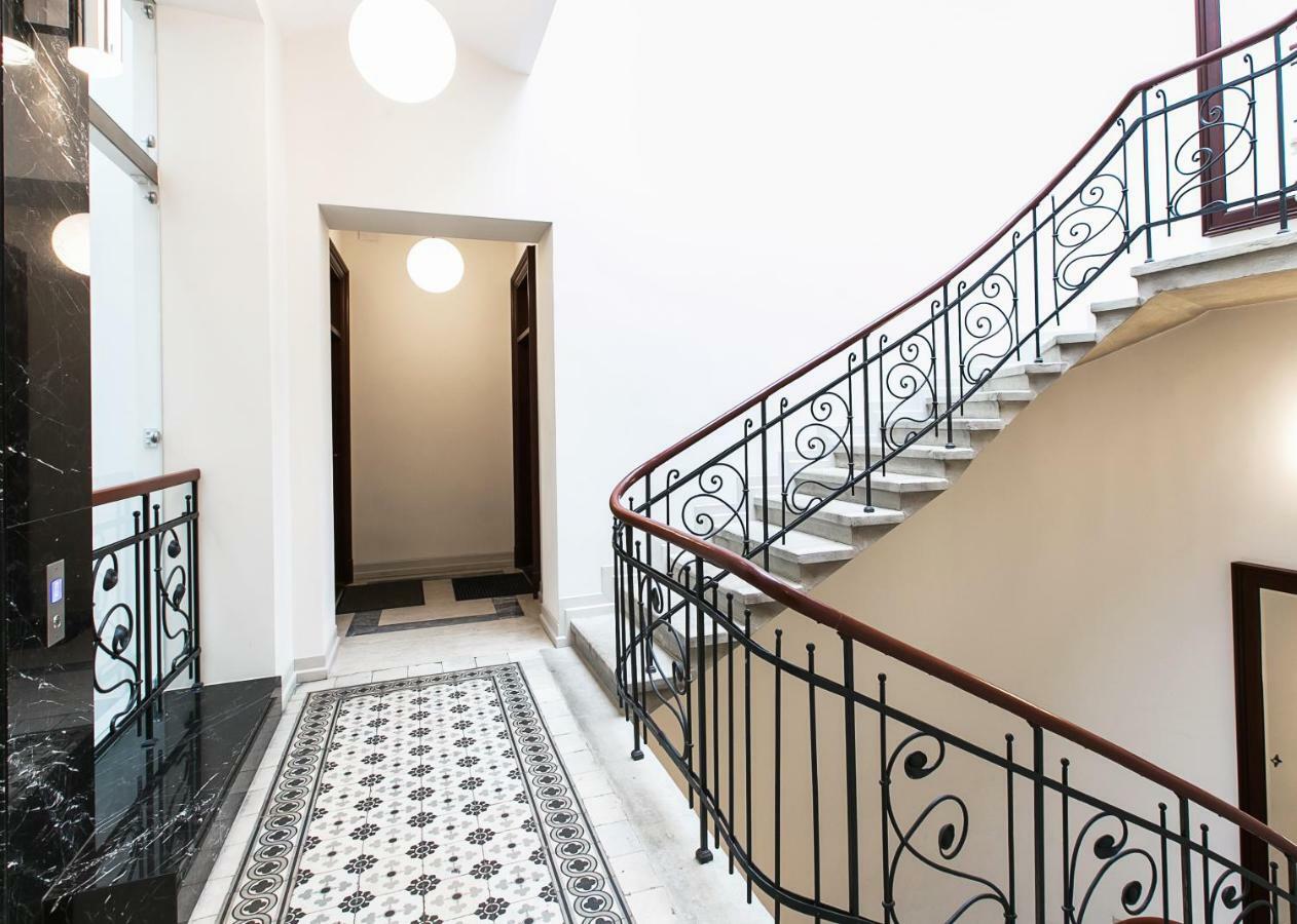 Old Town Brigue Apartment By Otium Cracovia Exterior foto